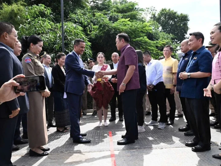 Cầu thủ kết nối cộng đồng: Dự án thiện nguyện, đấu giá từ thiện