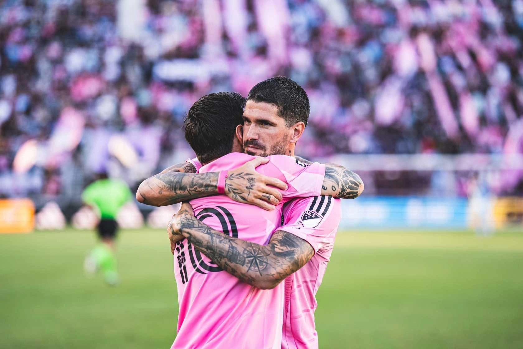 Messi lập cú đúp kiến tạo giúp Inter Miami thắng sát nút: Đẳng cấp chưa bao giờ cũ